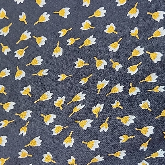 Lucy Love - Paris Top - Picture 2 of 6